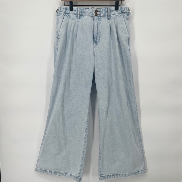 American Eagle Outfitters Denim - American Eagle Wide Leg Jeans Women Size 8 Light Blue Strigid High Rise Denim
